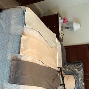 3 Pairs of Gloria Vanderbilt Stretch Jeans.